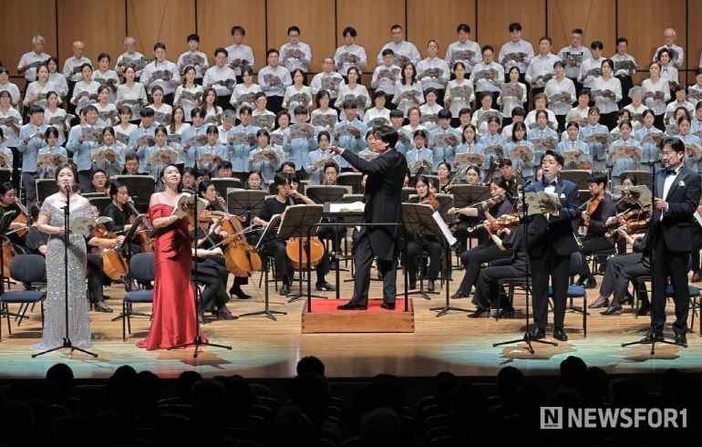 13일 열린 시립예쑬단 광북 80주년 기념음악회